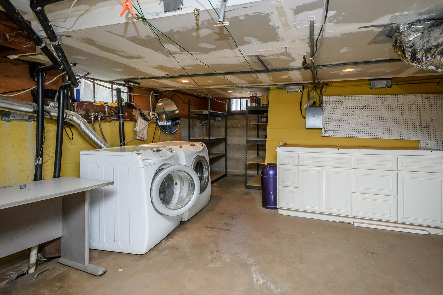 Washer and dryer in the garage in Burlingame Terrace area in Burlingame.