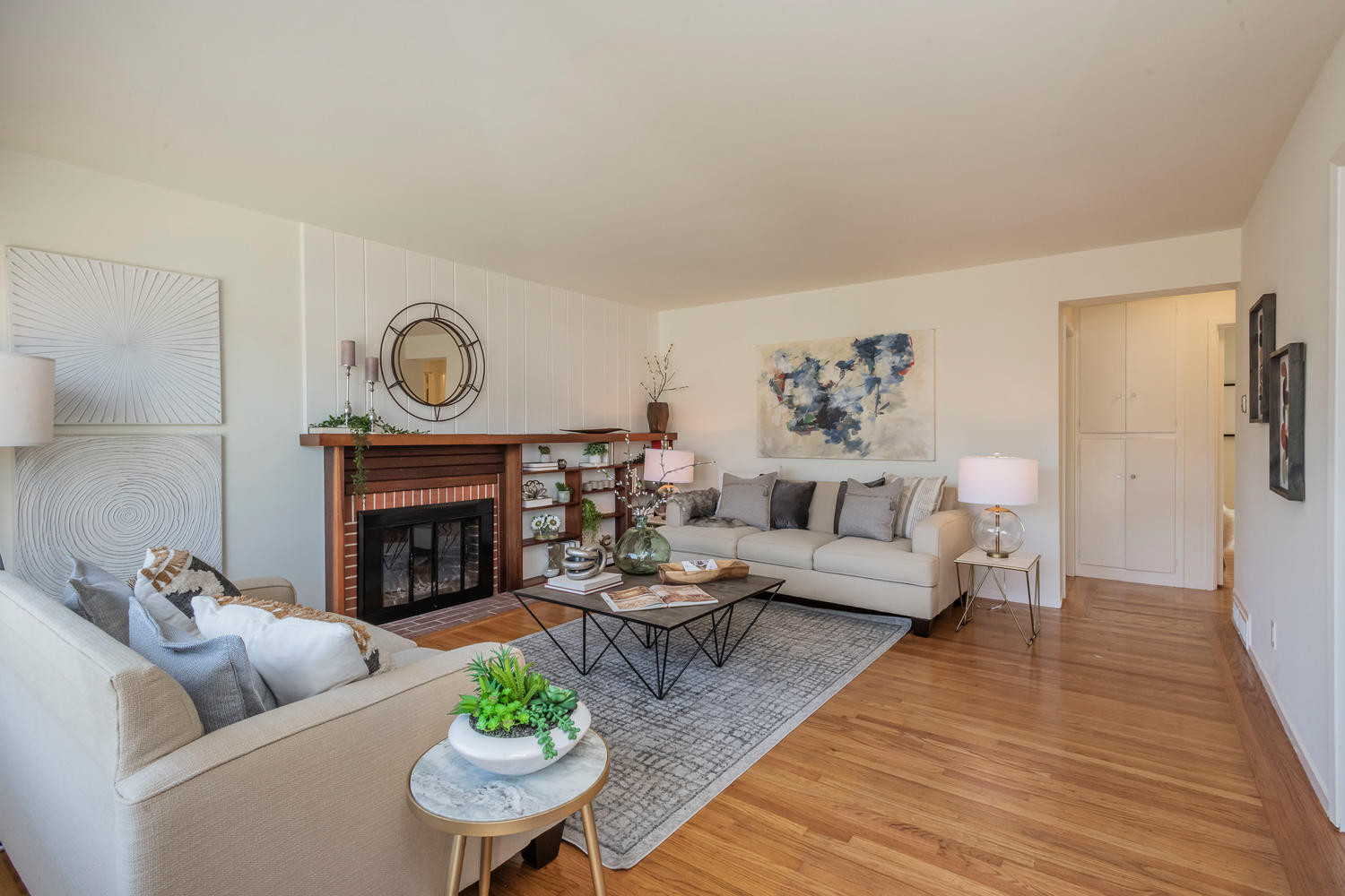 1285 Edgewood Way Living Room in Sunshine Gardens Neighborhood in South San Francisco.