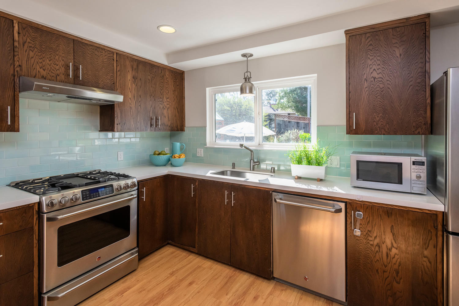 172 Lakeshore Drive Kitchen Base Cabinets in Baywood Park/Enchanted Hills Neighborhood in San Mateo.