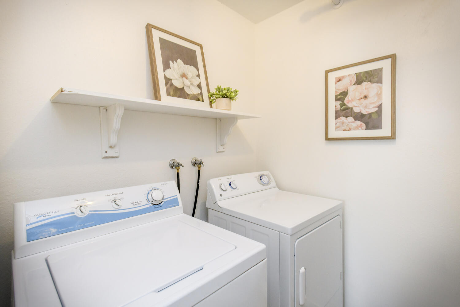 3962 Geddes Court Washer and Dryer in Westborough Area in South San Francisco