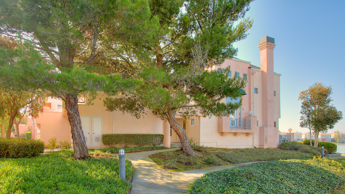 771 Mediterranean Lane Townhome in Lighthouse Cove Neighborhood in Redwood Shores.