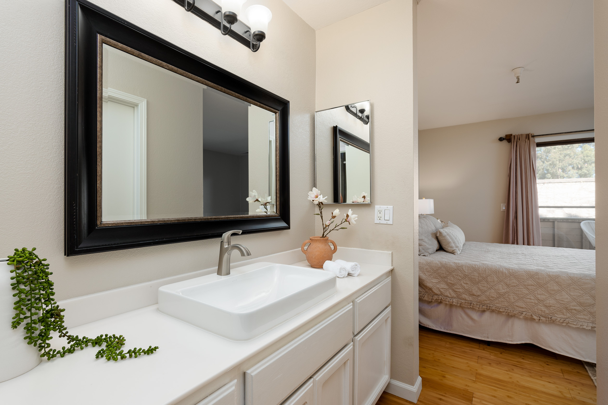 777 Morrell Avenue #105 Bathroom mirror